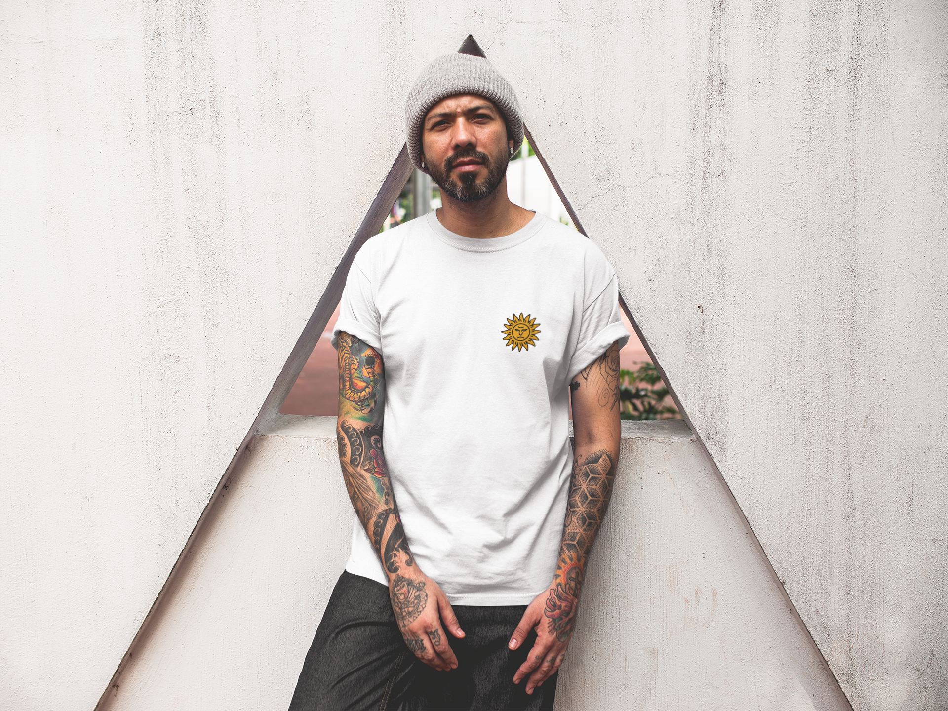 'Sunburst' Concrete Jungle Heavy T-Shirt